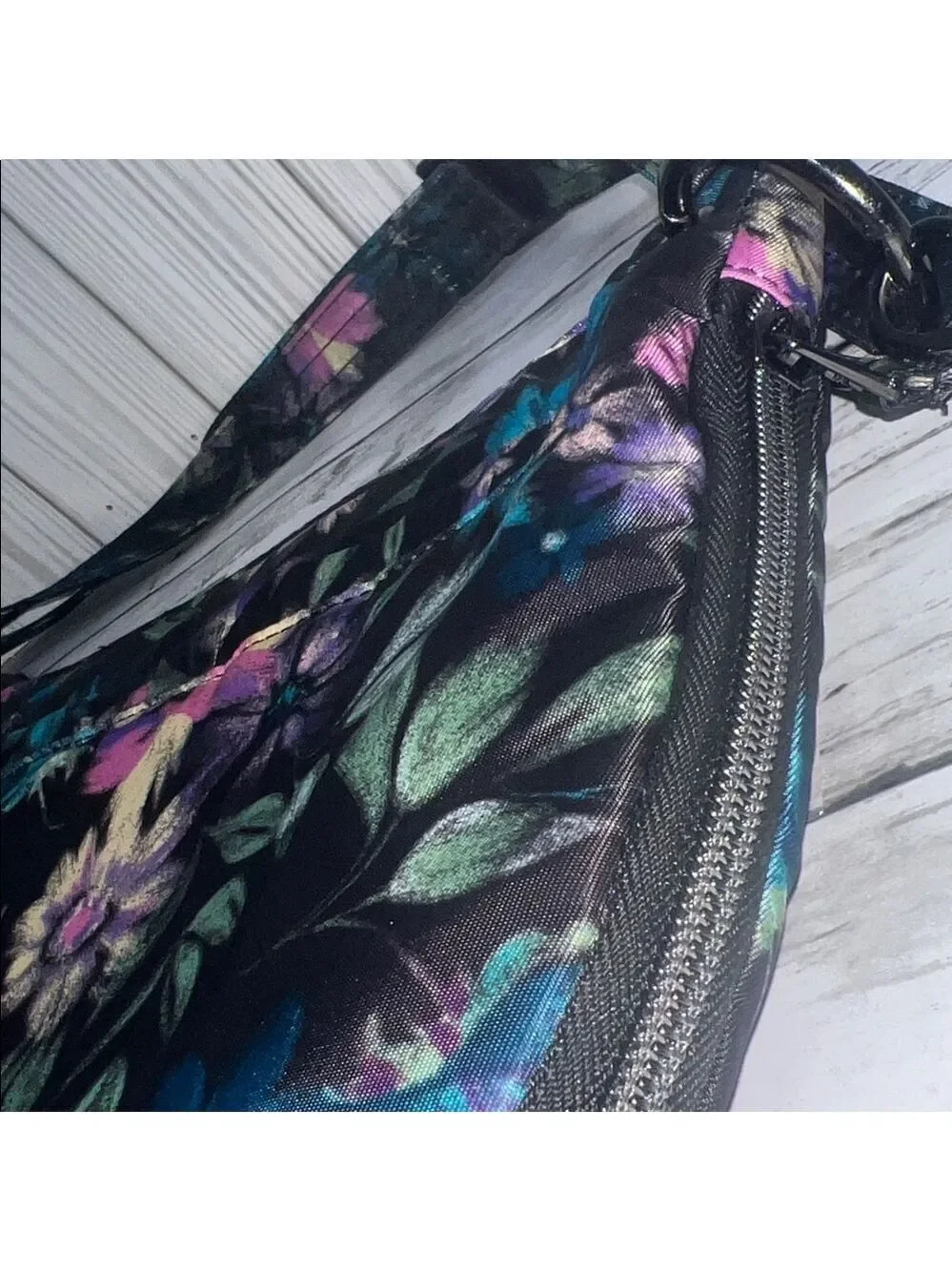 lug swivel crossbody